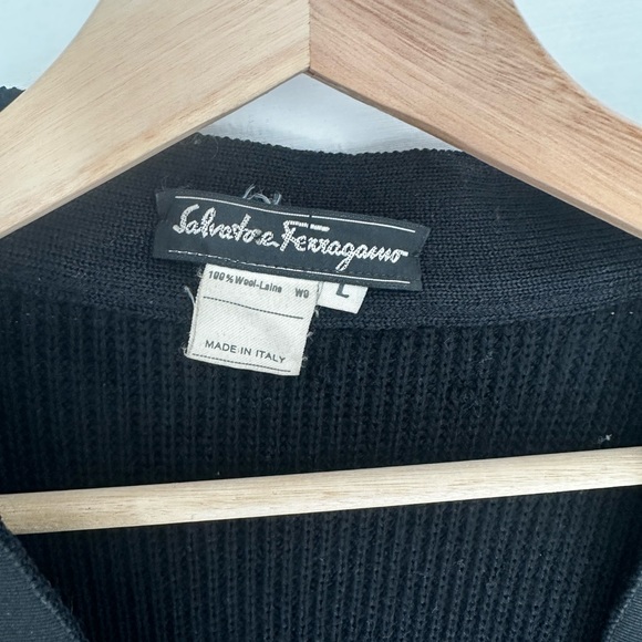 Vintage authentic Salvatore Ferragamo sweater L - Picture 2 of 3